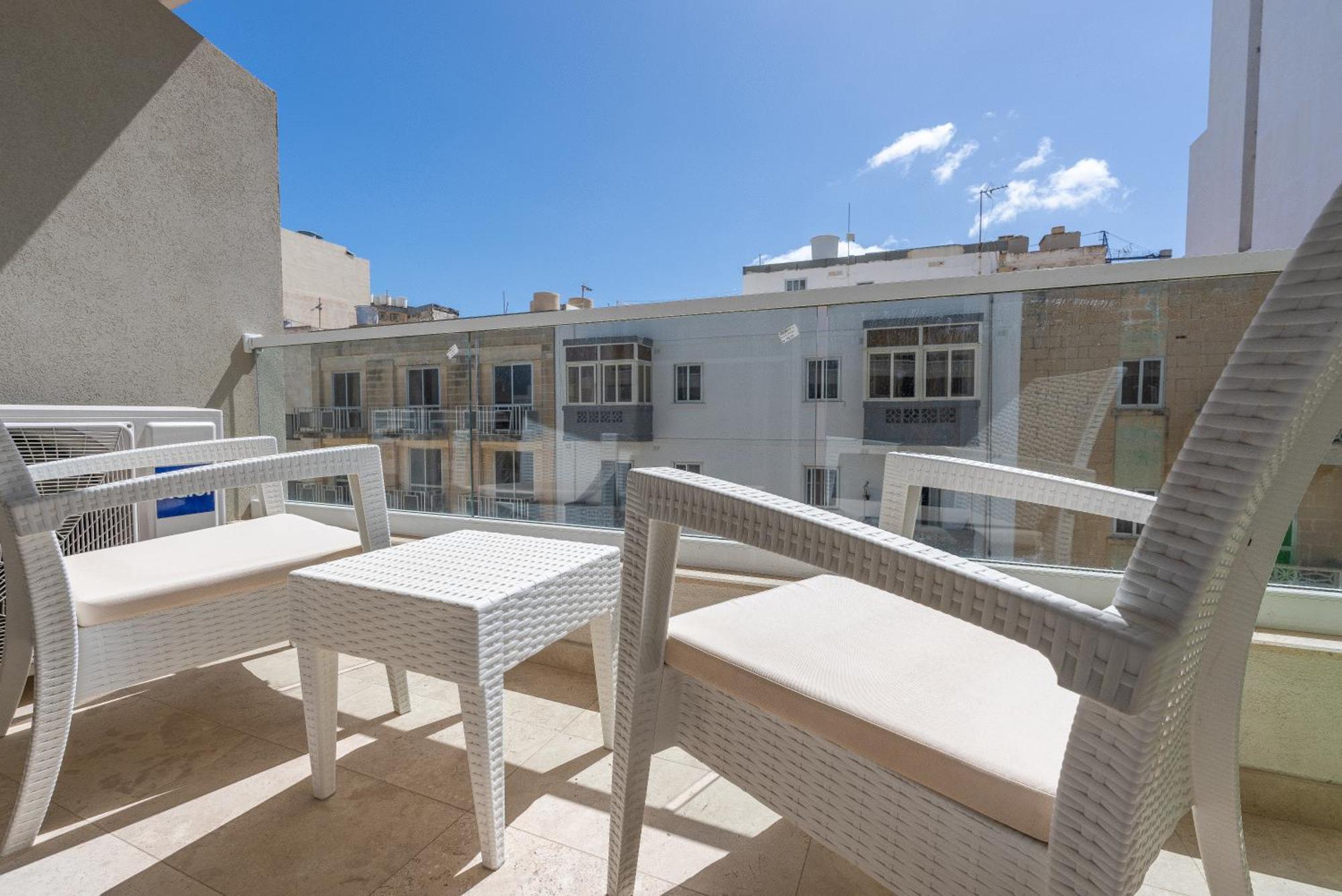 Modern & Luxurious Apartment - Prime Location San Pawl il-Baħar Eksteriør billede